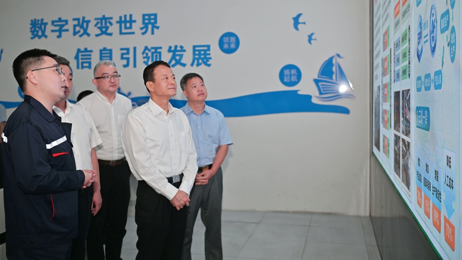李克坚在全南定南调研